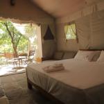 SAFARI COTTAGE WITH JACCUZI
