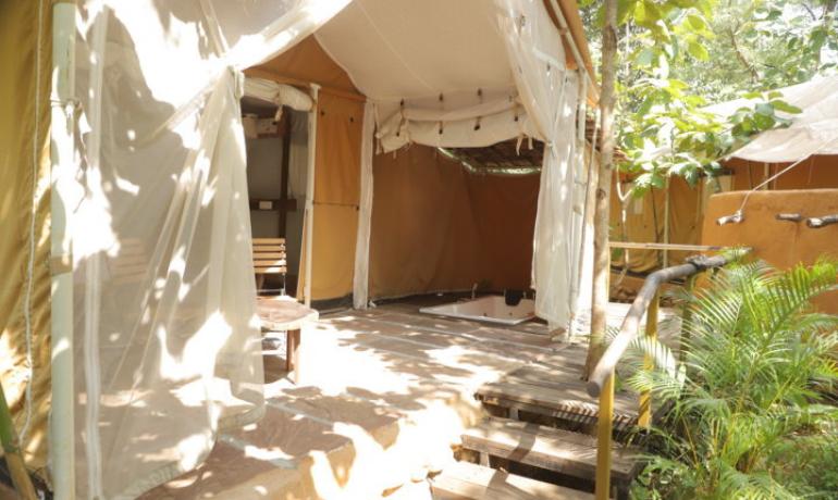 SAFARI COTTAGE WITH JACCUZI